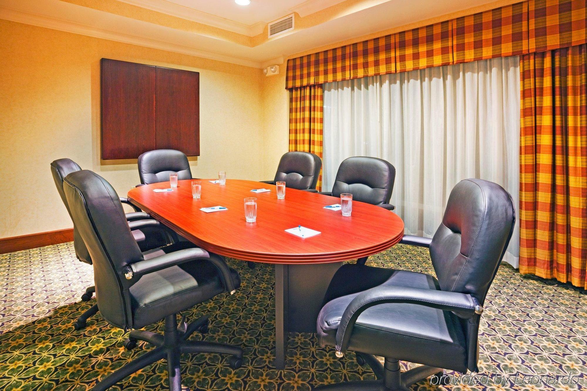 Staybridge Suites Chattanooga Downtown - Convention Center By Ihg Facilities photo